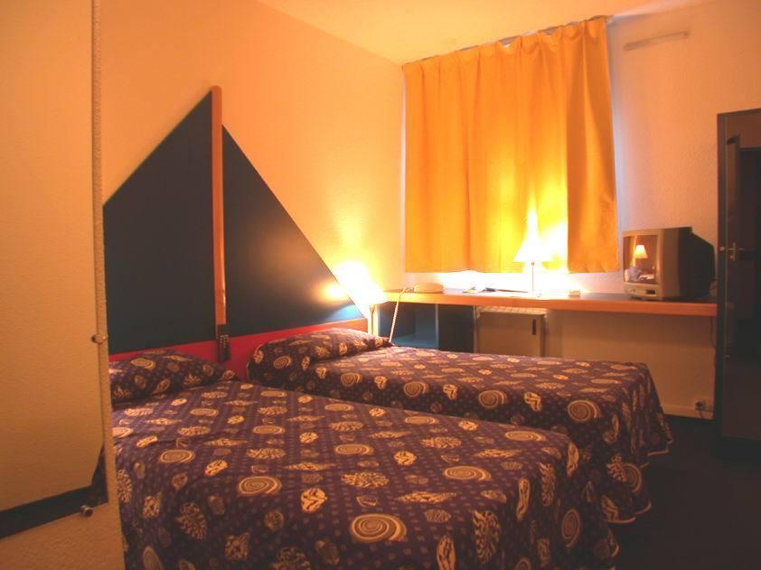 Hotel Stars Arcueil Aulnay-sous-Bois Zimmer foto